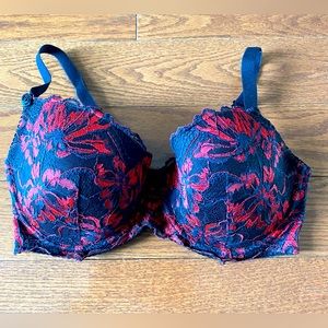 La Vie en Rose black and red lace bra. 34D